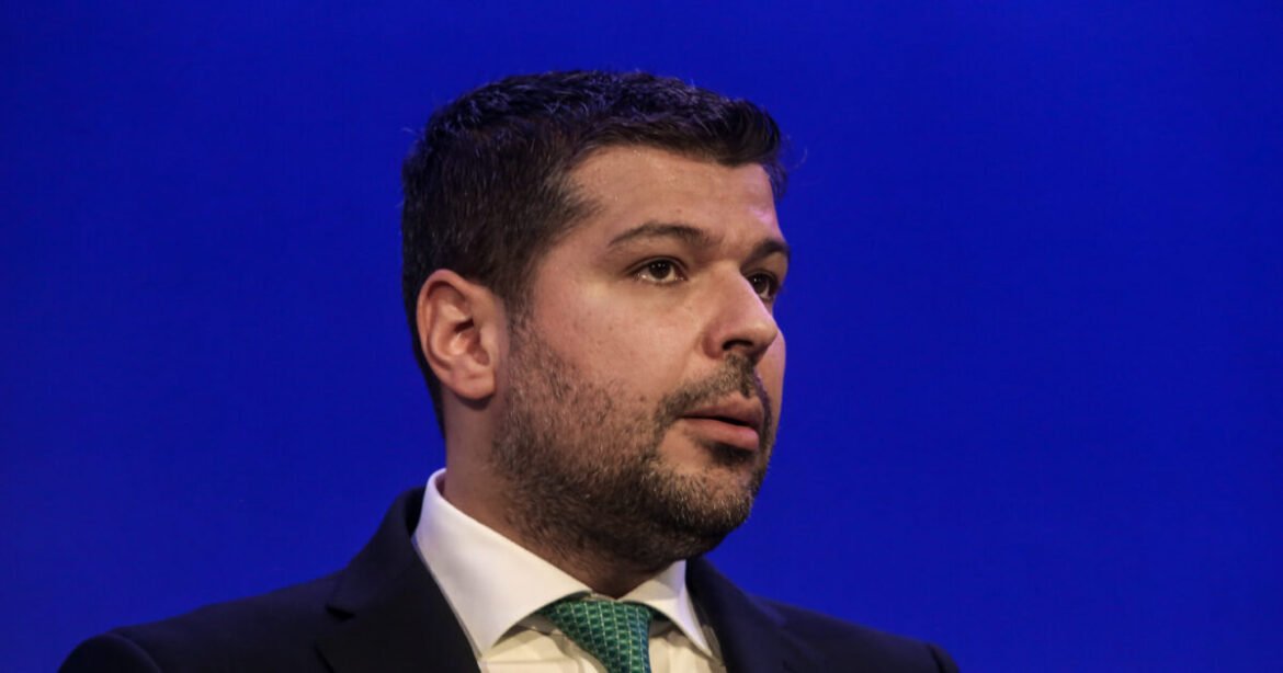 ΔΕΗ: Ιστορική αύξηση μετοχικού κεφαλαίου 4 δισ. ευρώ – Μπαίνει το CVC με 1,2 δισ. ευρώ και το Δημόσιο – Που θα επενδύσει 24 δισ. ευρώ