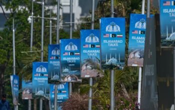 «Κλειδώσαν» οι συνομιλίες ΗΠΑ – Ιράν: Ο Αραγτσί φτάνει απόψε στο Ισλαμαμπάντ για τη συνάντηση