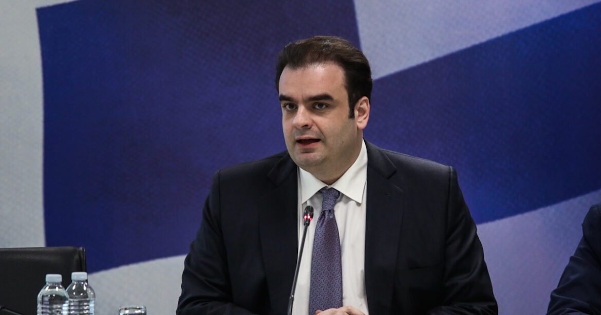 Νέα μέτρα στήριξης ενόψει; ^ πόσος δημοσιονομικός χώρος υπάρχει; ^ διψήφια λυπητερή λόγω φυσικού αερίου ^ «απογειώθηκε» ο διαγωνισμός για τα