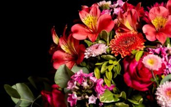 Εορτολόγιο: Ποιοι γιορτάζουν σήμερα 25 Απριλίου