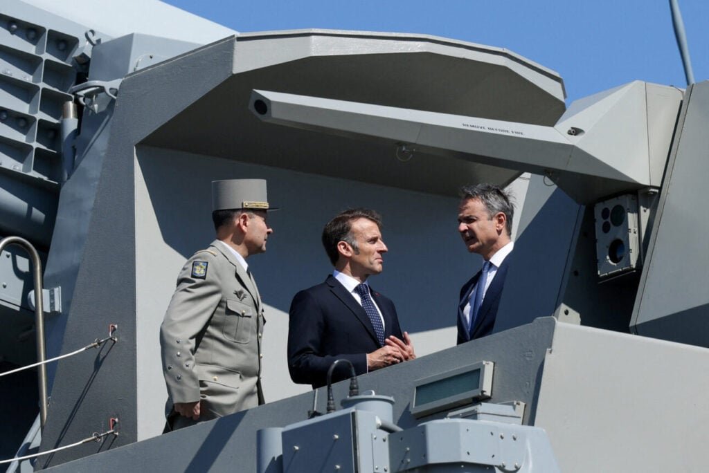 Μητσοτάκης – Μακρόν στη φρεγάτα «Κίμων»