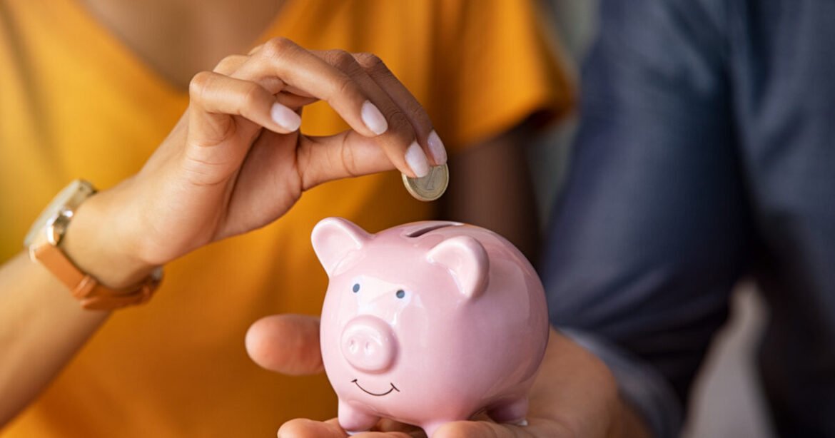 Ιστορικό υψηλό 17ετίας στο διαθέσιμο εισόδημα των νοικοκυριών το 2025