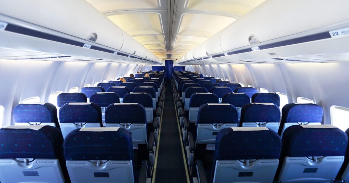 Βαριά σκιά στα ταξίδια το καλοκαίρι: «Κλείστε από τώρα τα αεροπορικά σας εισιτήρια»