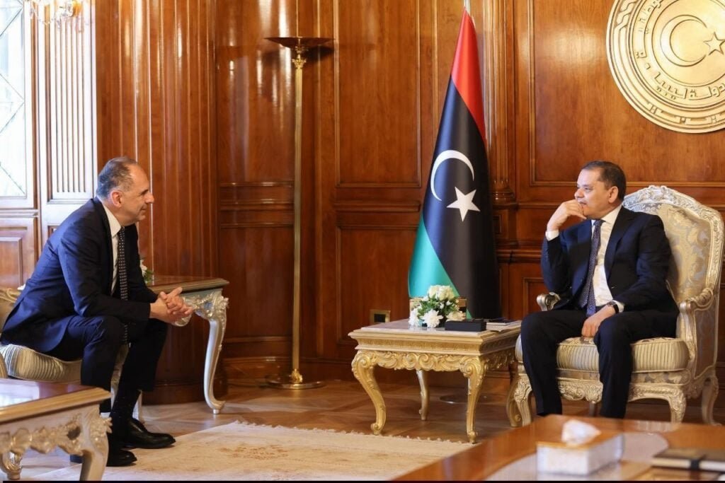 Ο Γεραπετρίτης ξανά στη Λιβύη: Επανεκκινούν οι συζητήσεις για οριοθέτηση υφαλοκρηπίδας και ΑΟΖ