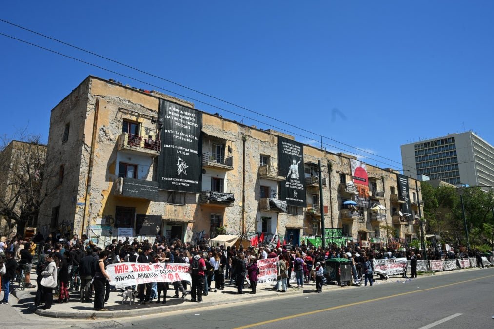 Περιφέρεια Αττικής για τα προσφυγικά της Αλεξάνδρας: «Δεν υφίσταται κανένα σενάριο κατεδάφισης, εγκατάλειψης