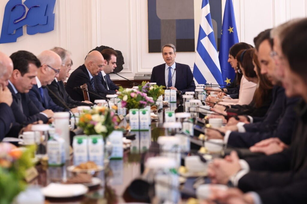 Τέμπη, ΟΔΔΗΧ και Περιφερειακός Σχεδιασμός στην ατζέντα του απογευματινού υπουργικού συμβουλίου την Τετάρτη