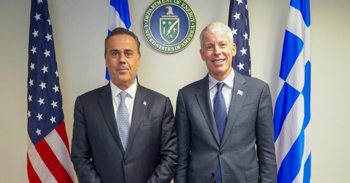 Τετ-α-τετ Παπασταύρου με Ράιτ για γεώτρηση, Κάθετο Διάδρομο και πρωτοβουλία 3+1