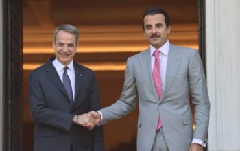 Στον Μητσοτάκη ο εμίρης του Κατάρ: «Ευχαριστώ την Ελλάδα»
