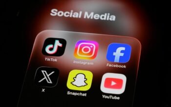 Απάτες στα social media: Οι Αμερικανοί έχασαν 2.1 δισ. δολάρια το 2025