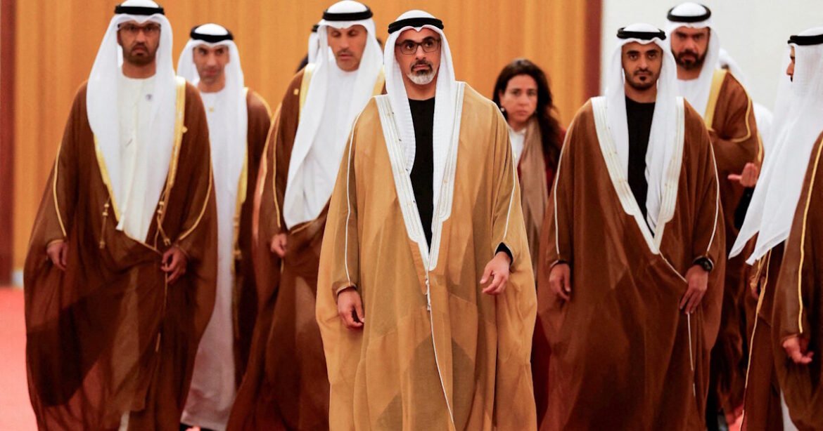 ΗΑΕ: Σε τροχιά επανεκκίνησης η οικονομία των Εμιράτων μετά την έξοδο από τον ΟΠΕΚ+