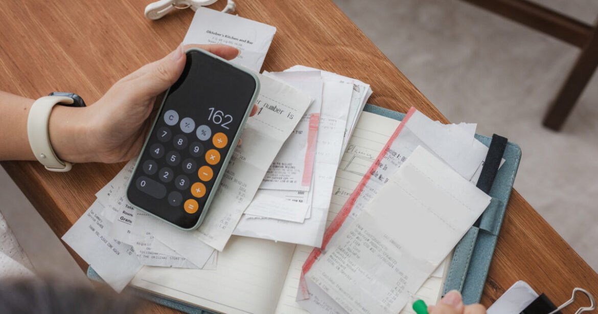 ΟΔΔΗΧ: Μειώθηκε κατά 2,2 δισ. ευρώ το χρέος το 2025 – «Σινιάλο» για αγορές και επόμενες εκδόσεις