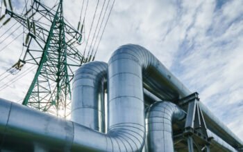 Εκτοξεύθηκαν οι εξαγωγές σε ηλεκτρισμό και φυσικό αέριο το α’ τρίμηνο καθιστώντας την Ελλάδα ενεργειακό κόμβο