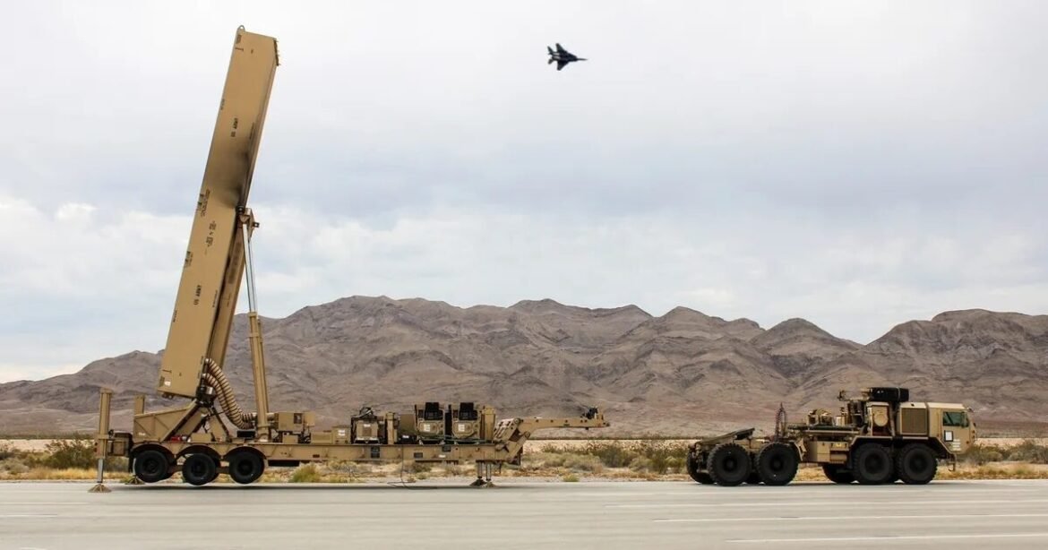 «Dark Eagle»: Ο υπερηχητικός «κυνηγός» των ΗΠΑ που στέλνει ο Τραμπ στο Ιράν για πρώτη φορά