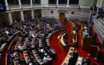 ΟΠΕΚΕΠΕ: Το ΠΑΣΟΚ ζητά Προανακριτική για Λιβανό και Αραμπατζή