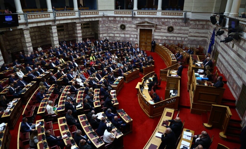 ΟΠΕΚΕΠΕ: Το ΠΑΣΟΚ ζητά Προανακριτική για Λιβανό και Αραμπατζή