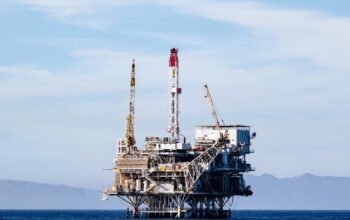 Τα κέρδη Chevron και Exxon Mobil πάνω από τον «πήχη» με ώθηση από την παραγωγή
