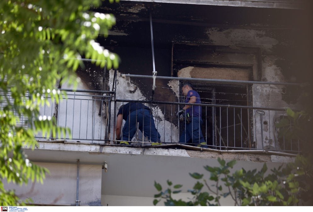 Χαλκιδική: Στις φλόγες διπλοκατοικία στον Νέο Μαρμαρά – Επεκτάθηκε και σε άλλα σπίτια η φωτιά