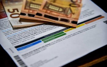 Τιμολόγια ρεύματος Μάϊου: Διατηρήθηκαν στα επίπεδα του περασμένου μήνα – Δείτε αναλυτικά τις τιμές