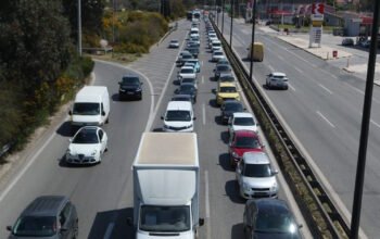 Επιστρέφουν οι εκδρομείς της Πρωτομαγιάς, live η κίνηση στις εθνικές οδούς