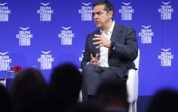 Ο Τσίπρας διαμαρτύρεται για το ντοκιμαντέρ των Βαρβιτσιώτη – Δενδρινού