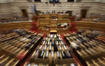 ΣΥΡΙΖΑ και Νέα Αριστερά κατέθεσαν τη δική τους πρόταση Προανακριτικής για Αραμπατζή, Λιβανό