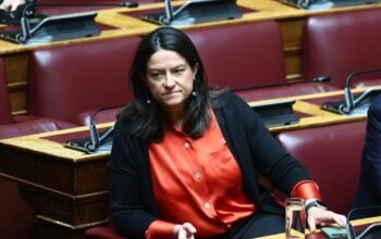Κεραμέως για την πρόταση 4ημερης εργασίας: Τα ωραία τα λόγια, τα ανεφάρμοστα