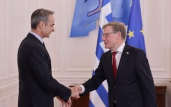 Δεκτός στο Μέγαρο Μαξίμου ο γερμανός υπ. Εξωτερικών – ο διάλογος με τον Πρωθυπουργό