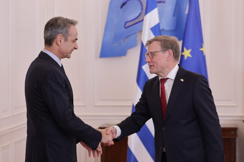 Δεκτός στο Μέγαρο Μαξίμου ο γερμανός υπ. Εξωτερικών – ο διάλογος με τον Πρωθυπουργό