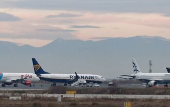 Ryanair: Φεύγει από τη βάση της Θεσσαλονίκης – Η ενημέρωση στο προσωπικό