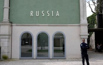 Το «σκάνδαλο» της Βενετίας: Η συμμετοχή της Ρωσίας στην Μπιενάλε και η κόρη του Λαβρόφ προκαλούν κρίση στην ΕΕ