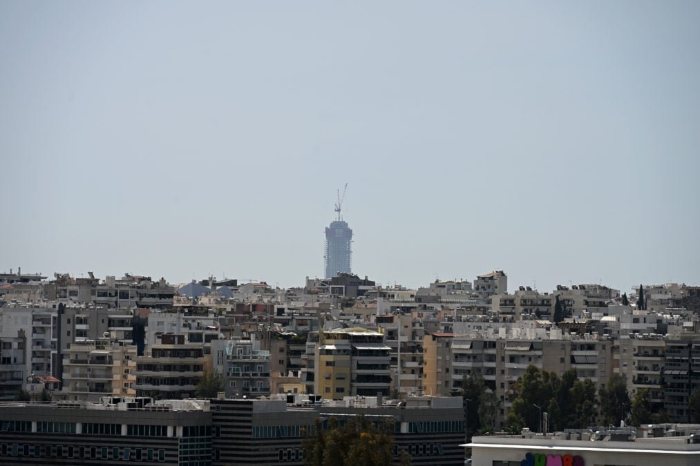 Καιρός: Η αφρικανική σκόνη φέρνει λασποβροχές – Πότε βελτιώνεται η κατάσταση