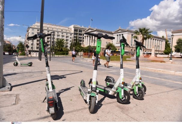 Ηλεκτρικά πατίνια: Προς πλήρη απαγόρευση η χρήση τους από ανήλικους – Τι προτείνουν οι Έλληνες