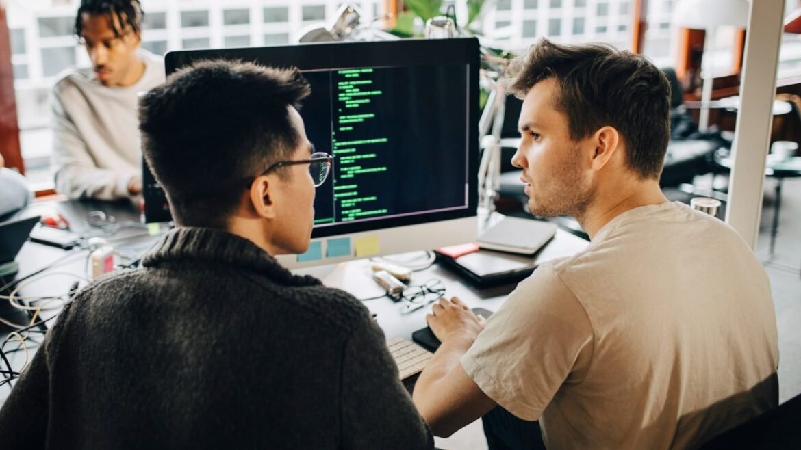 Vibe Coding: Η νέα τάση στη δημιουργία εφαρμογών κρύβει σοβαρούς κινδύνους για τα δεδομένα σας