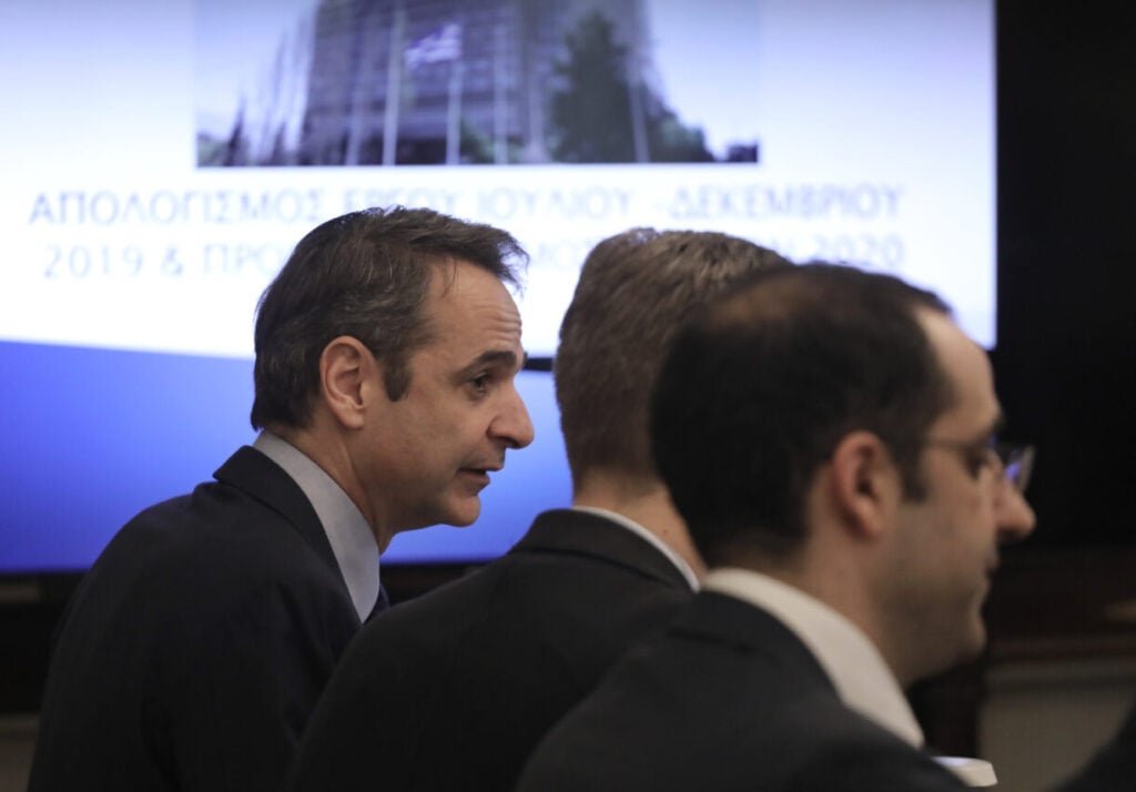 Κυβέρνηση: ΠΑΣΟΚ και ΣΥΡΙΖΑ πάνε για τις εντυπώσεις και με τη συνέντευξη Δημητριάδη