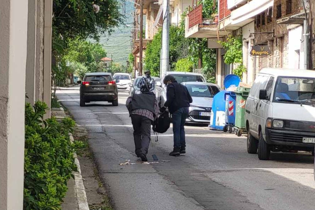 Ληστεία σε τράπεζα στην Κάτω Τιθορέα: Βρέθηκε άθικτο στο Ζεμενό Βοιωτίας το αυτοκίνητο των δραστών – BINTEO
