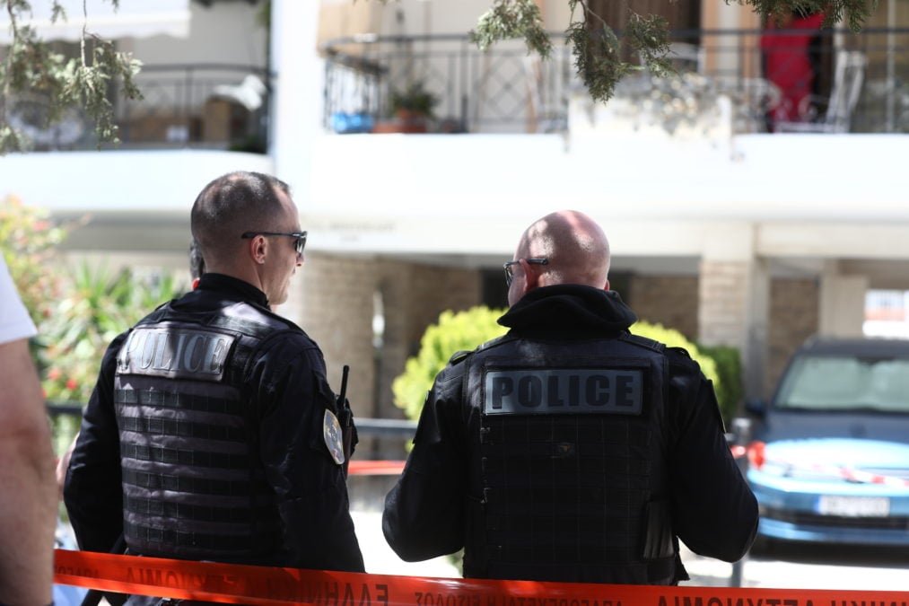 Ηλιούπολη: Σε εξαιρετικά κρίσιμη κατάσταση η 17χρονη που νοσηλεύεται στο ΚΑΤ – Τα συγκλονιστικά λόγια του