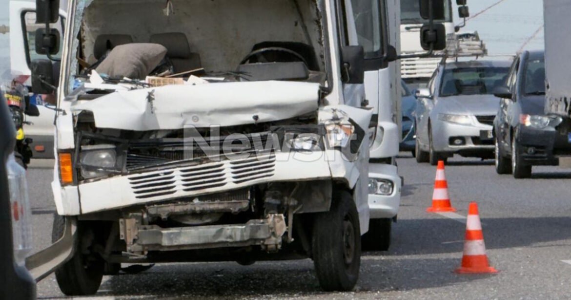 Καραμπόλα τεσσάρων οχημάτων στη λεωφόρο Κηφισού στο ύψος του Ρέντη – Ουρές χιλιομέτρων στο ρεύμα προς Πειραιά