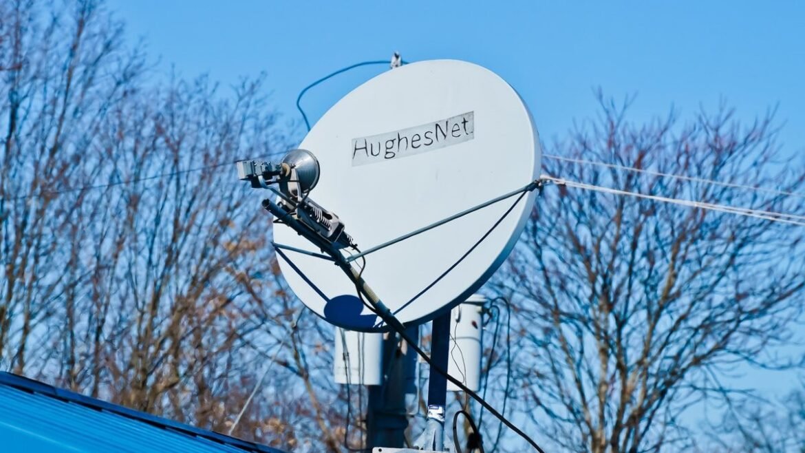 Hughesnet: Κατάρρευση συνδρομητών και φόβοι για λουκέτο υπό την πίεση του Starlink