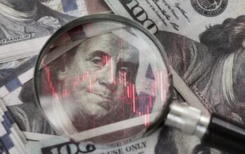 Βαριά τραυματισμένη η αμερικανική οικονομία: Η πληθωριστική «φωτιά» δεν σβήνει – Απομακρύνεται η μείωση επιτοκίων