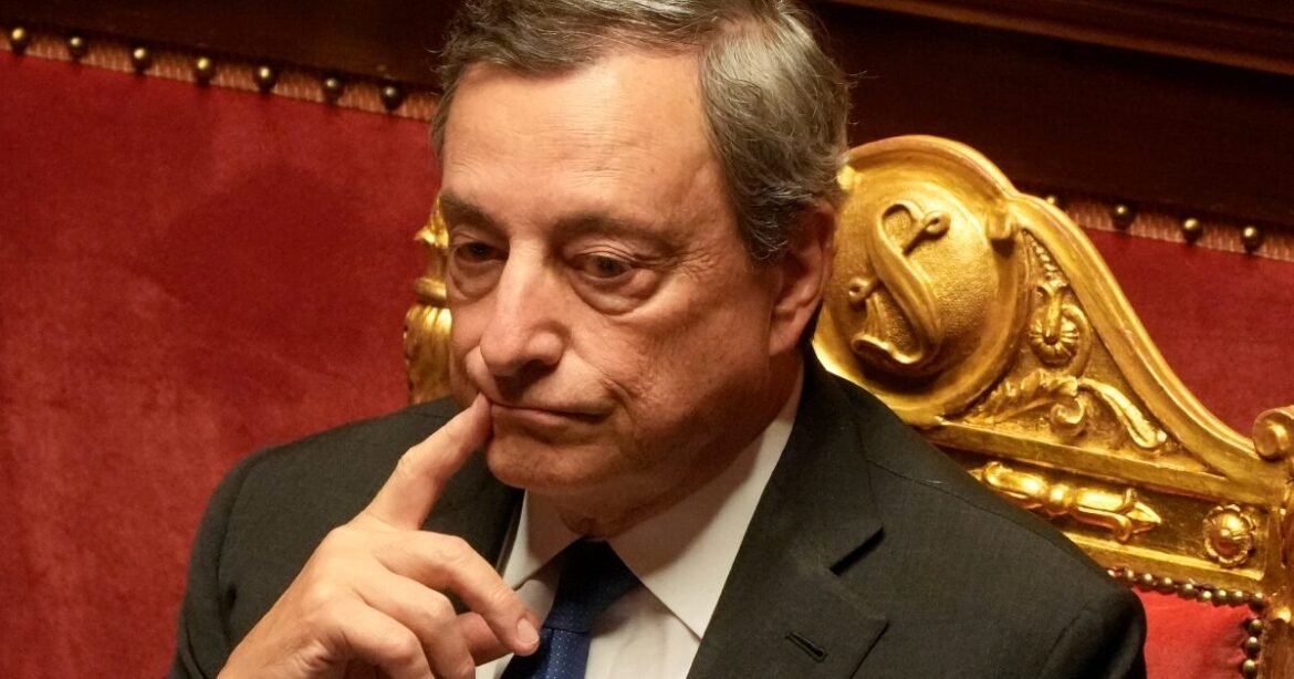 Μήνυμα Ντράγκι: «Για πρώτη φορά στην ιστορία, εμείς οι Ευρωπαίοι είμαστε μόνοι και μαζί»