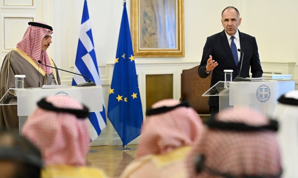 Γεραπετρίτης : Στρατηγική συμμαχία Ελλάδας – Σαουδικής Αραβίας σε κρίσιμη συγκυρία