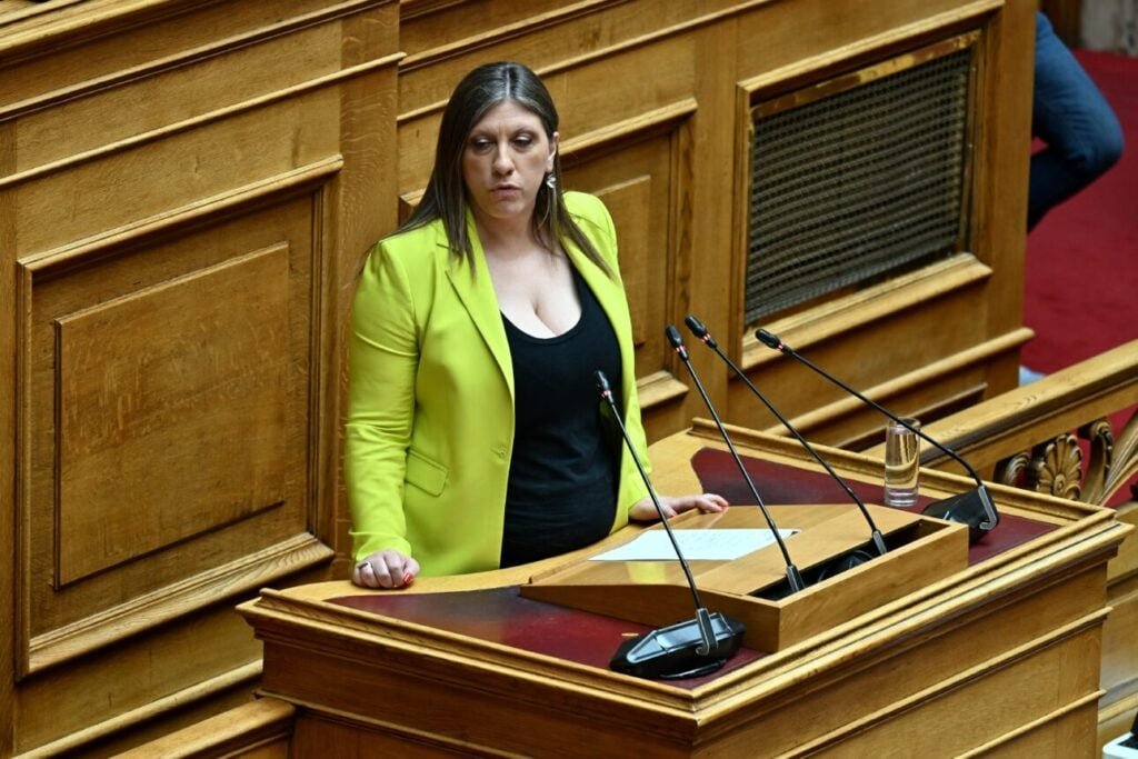 Προς άρση ασυλίας για τα έκτροπα στη δίκη των Τεμπών η Κωνσταντοπούλου