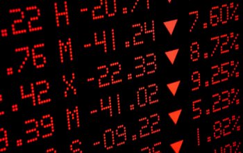 Sell-off σε Αθήνα, Ευρώπη και Wall Street εν μέσω ανησυχιών για πληθωρισμό και ομόλογα