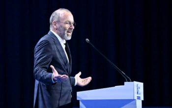 Βέμπερ σε Μητσοτάκη: «Μετέτρεψες την Ελλάδα σε ενεργειακό κόμβο της Νοτιοανατολικής Ευρώπης»