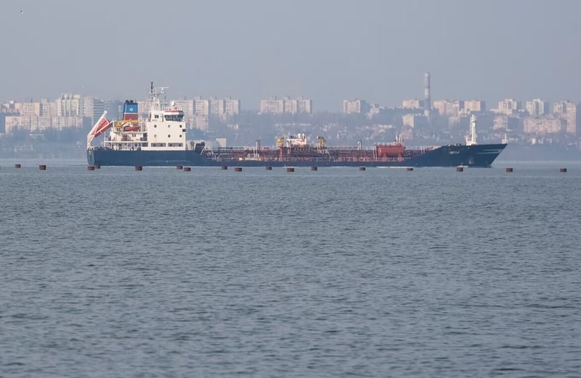 Diaplous: Πρόταση για ένοπλους φρουρούς σε εμπορικά πλοία στη Μαύρη Θάλασσα λόγω απειλής από θαλάσσια drones