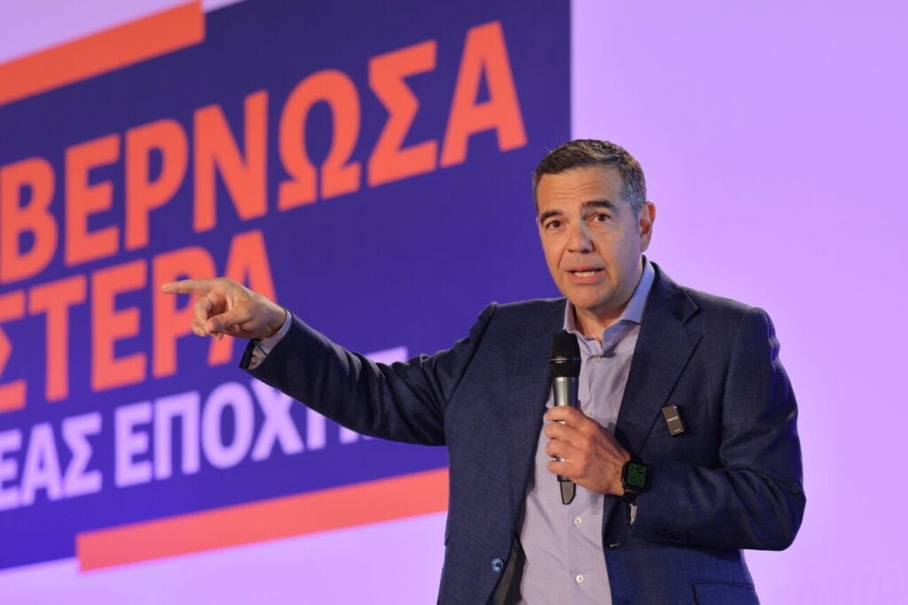 Νέα ανάρτηση Τσίπρα για την ημερομηνία του κόμματος