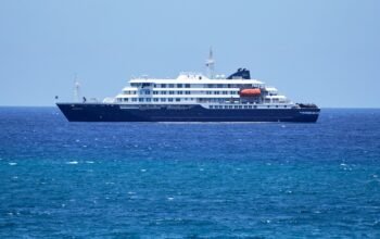 Επιδημίες εν πλω: Πώς μεταδίδονται οι ιοί στα κρουαζιερόπλοια – Γιατί είναι δύσκολο να σταματήσει η εξάπλωσή τους