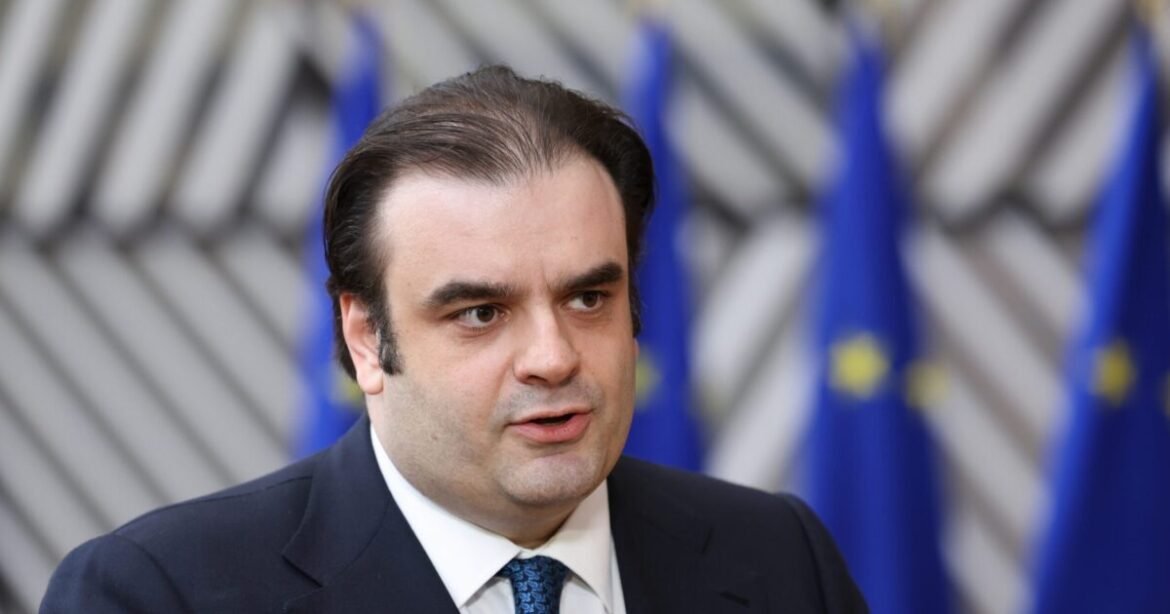 Πιερρακάκης: Τα Στενά του Ορμούζ, η Ουκρανία και τα δημοσιονομικά όρια στο τραπέζι του G7 στο Παρίσι