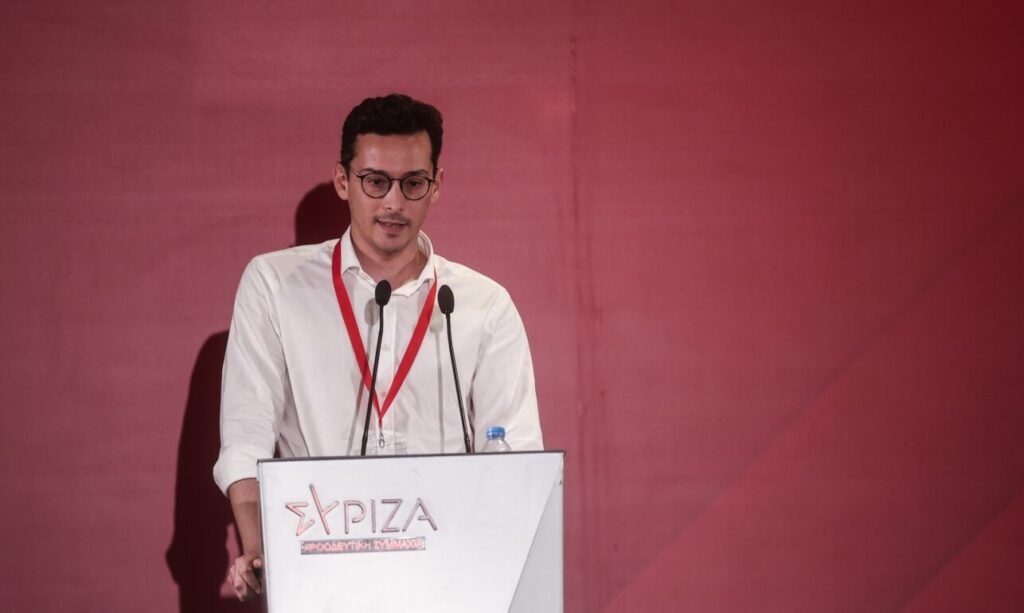 ΣΥΡΙΖΑ υπό διάλυση: Παραιτήθηκε ο γραμματέας του κόμματος Στέργιος Καλπάκης