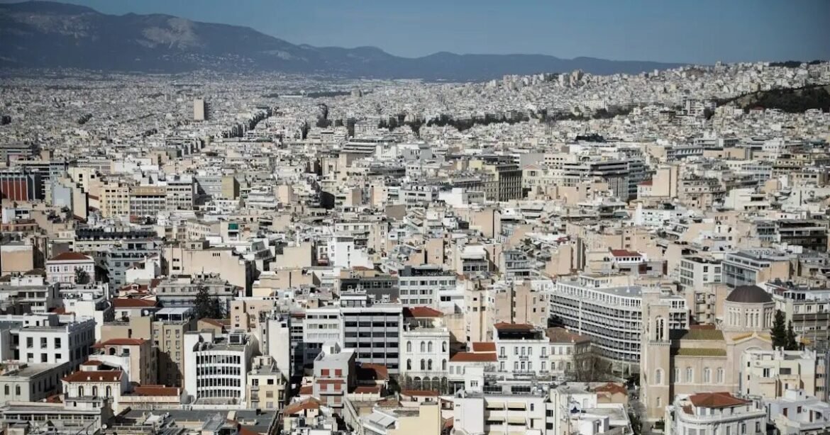 Δεν αρκεί ο χρόνος για το Σπίτι Μου 2 ^ η στέγη «πλακώνει» το εισόδημα ^ τα μηνύματα Καραβία ^ γιατί η Ryanair βλέπει τα χειρότερα ^ τα τουριστικά